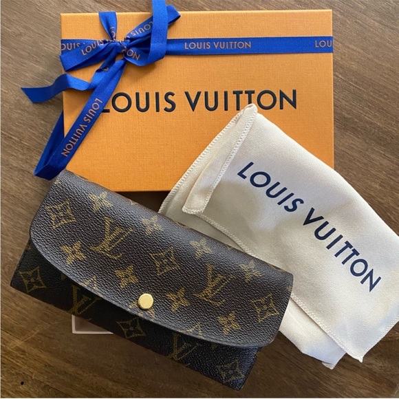 LOUIS VUITTON PINK SARAH WALLET Great condition!Brand new gold snap - Picture 10 of 10